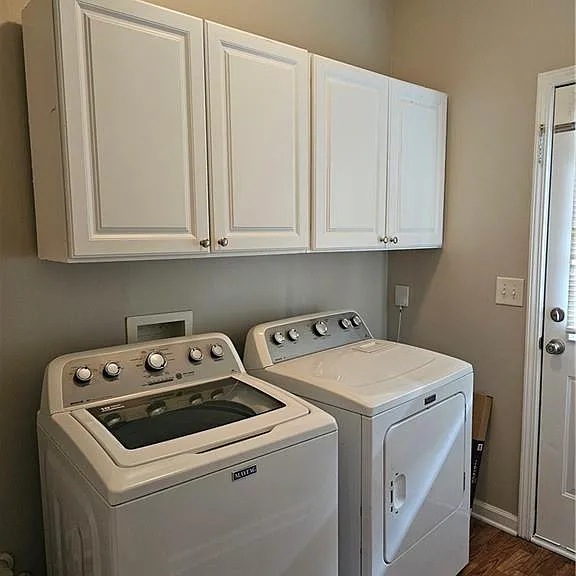 1021 Thornborough Dr — Photo 27