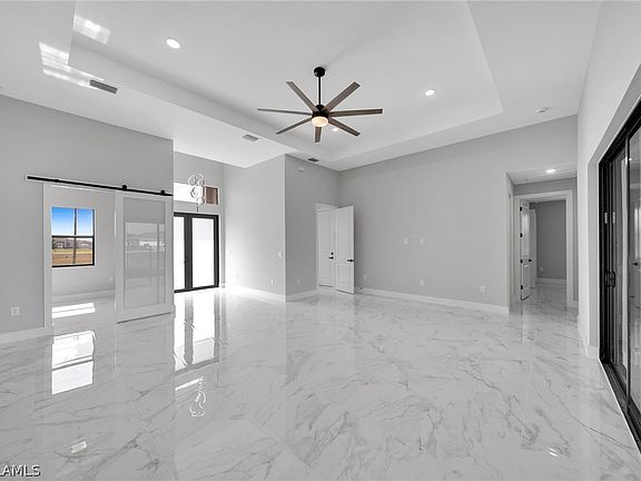 5th image of 4014 NW 41st Pl