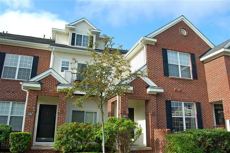 229 Scio Village Ct #213