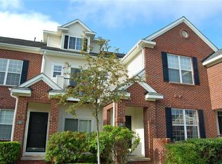 229 Scio Village Ct UNIT 213, Ann Arbor, MI 48103