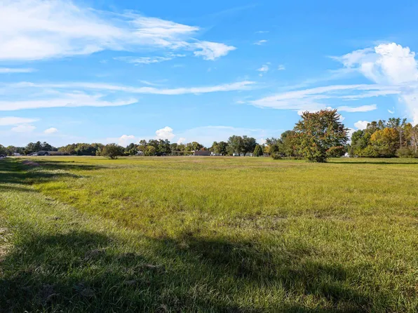 852 Smith Ave, Oconto, WI 54153