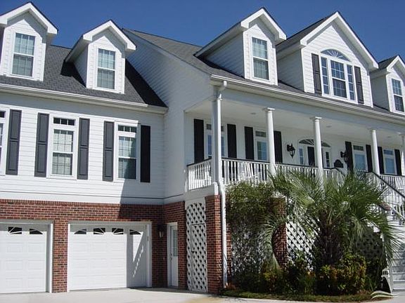 3rd image of 2576 St James Drive SE