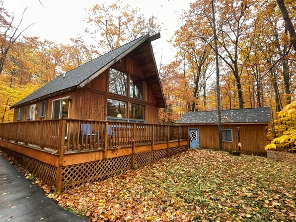 351 Michaywe Dr, Gaylord, MI 49735