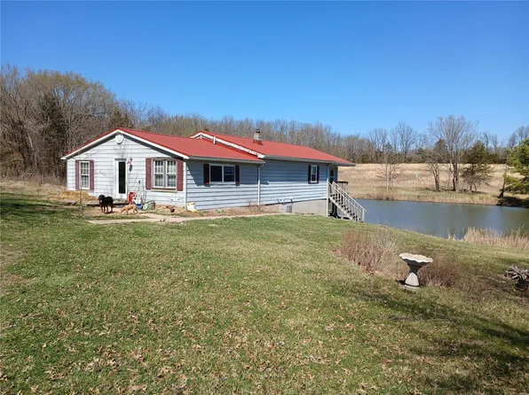5100 McCallister Rd, Gerald, MO 63037