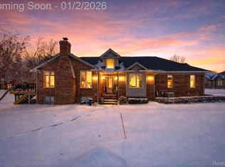 68649 Cornerstone Dr, Washington, MI 48095