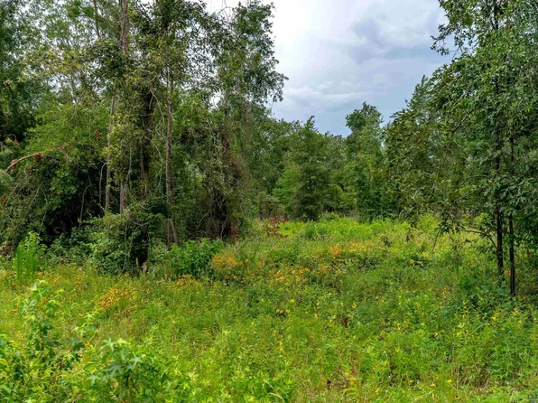 Deerfield Rd S, Longview, TX 75605