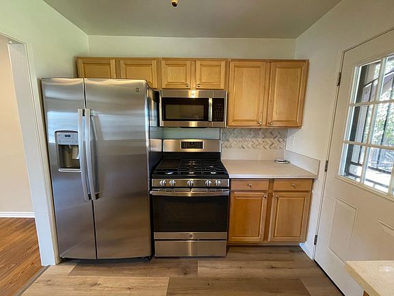 2nd image of 17919 Emelita St