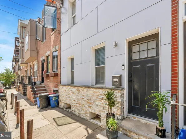 1024 S Bouvier St, Philadelphia, PA 19146