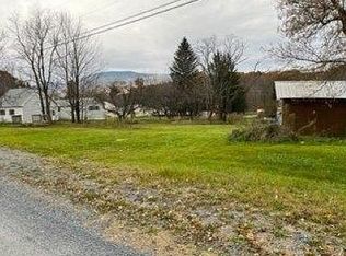 35 Upper Rd, Manchester Center, VT 05255