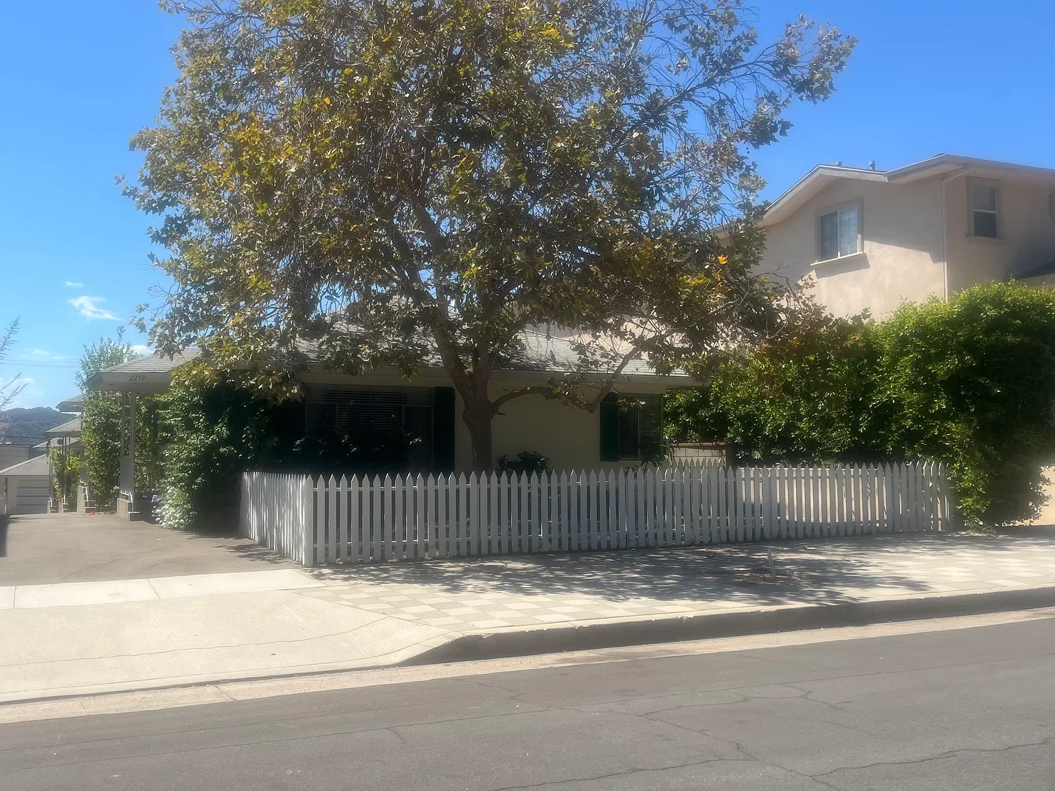 1 bed, 750 sqft, $2,145 — Photo 1