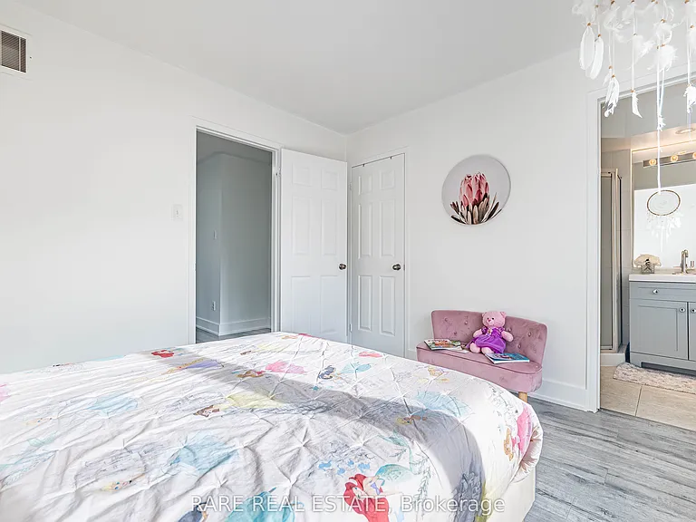 60 Fairwood Cir #28 — Photo 37