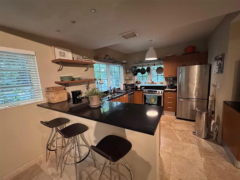 234 Meridian Ave #1 — Photo 3