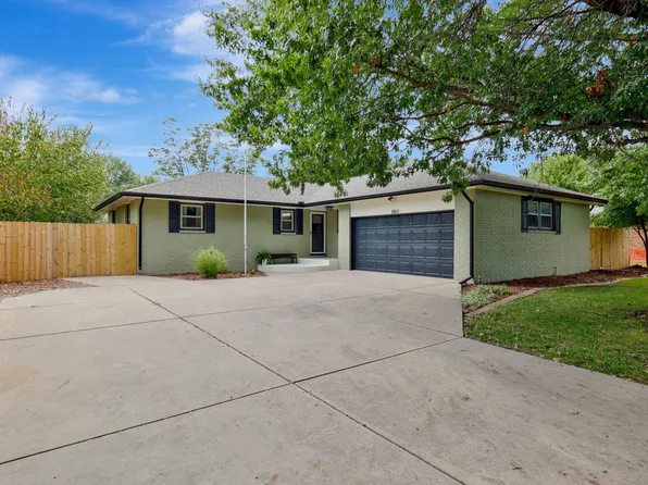 7811 W Suncrest Ave, Wichita, KS 67212