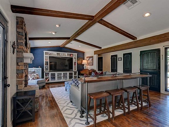 4th image of 4006 Yorkshire Dr