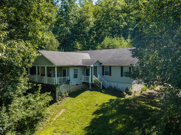 152 Webb Dr, Bluff City, TN 37618