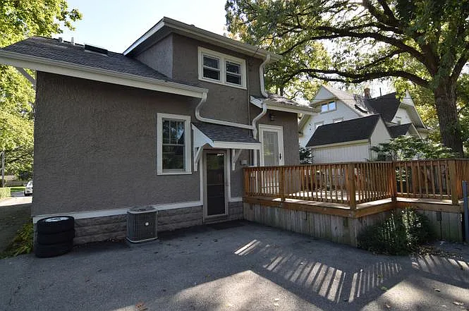 208 N Oak Ave — Photo 21