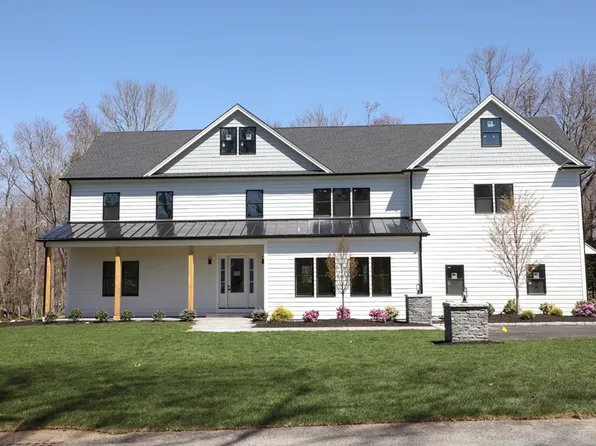 7 Course Brook Rd, Sherborn, MA 01770