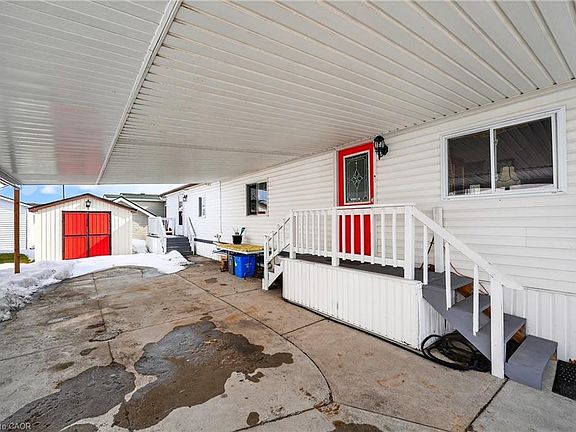 3rd image of 3033 Townline Rd #154