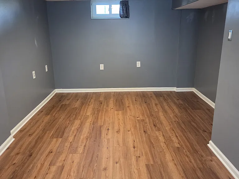 534 Ardmore Dr — Photo 3