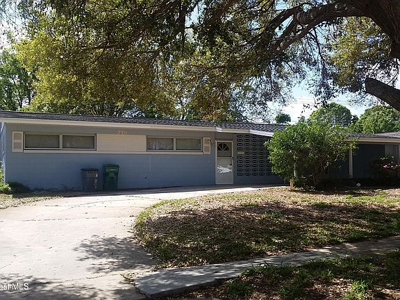 2nd image of 215 S Bel Aire Dr