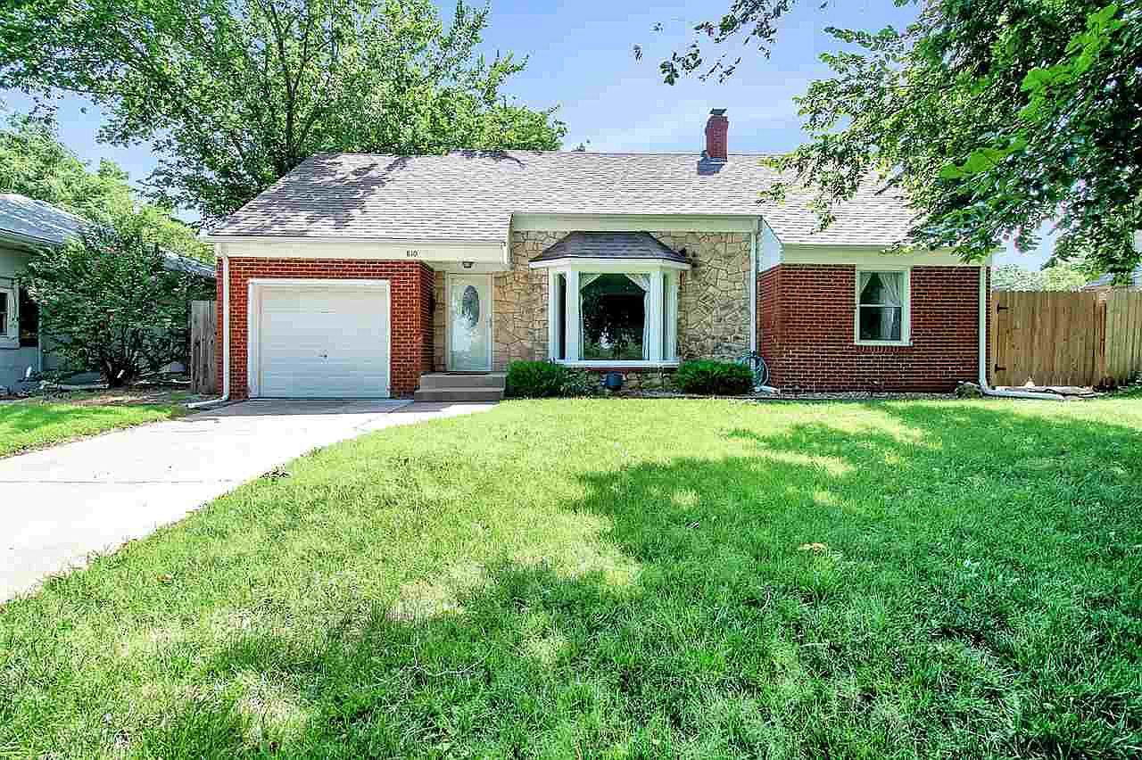 810 N Broadview Ave, Wichita, KS 67208 | Zillow