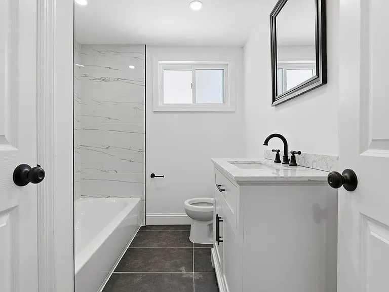 452 Montauk Hwy — Photo 7