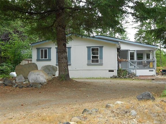 Front drive around driveway.