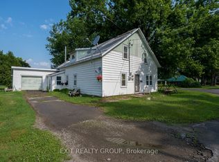 53 Clement St, Addington Highlands, ON K0H1P0