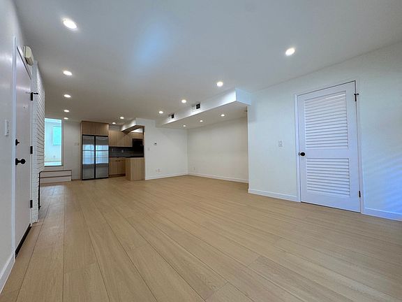3rd image of 1120 N Flores St APT 6