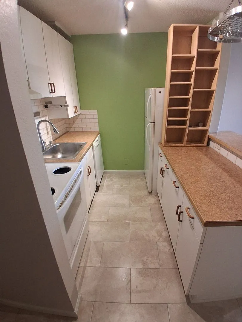 Charming 2BR Condo in Boulder — Photo 3