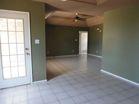 3rd image of 1009 Bass Blvd