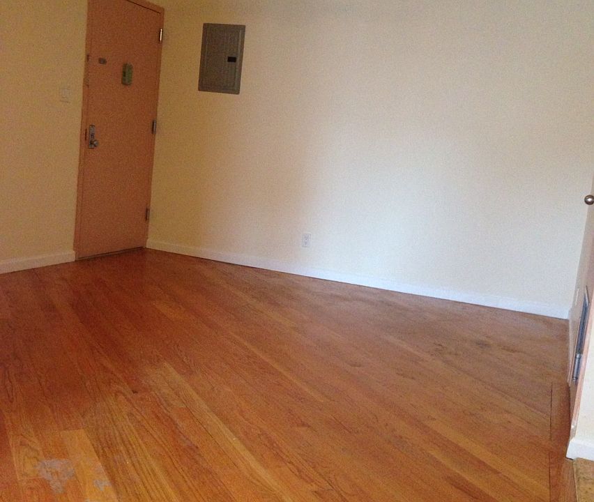 2nd image of 182 21st St APT 2A