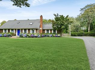 90 Fox Hollow Ln, Southampton, NY 11968