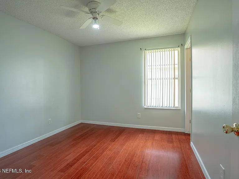 2441 University Blvd S — Photo 10