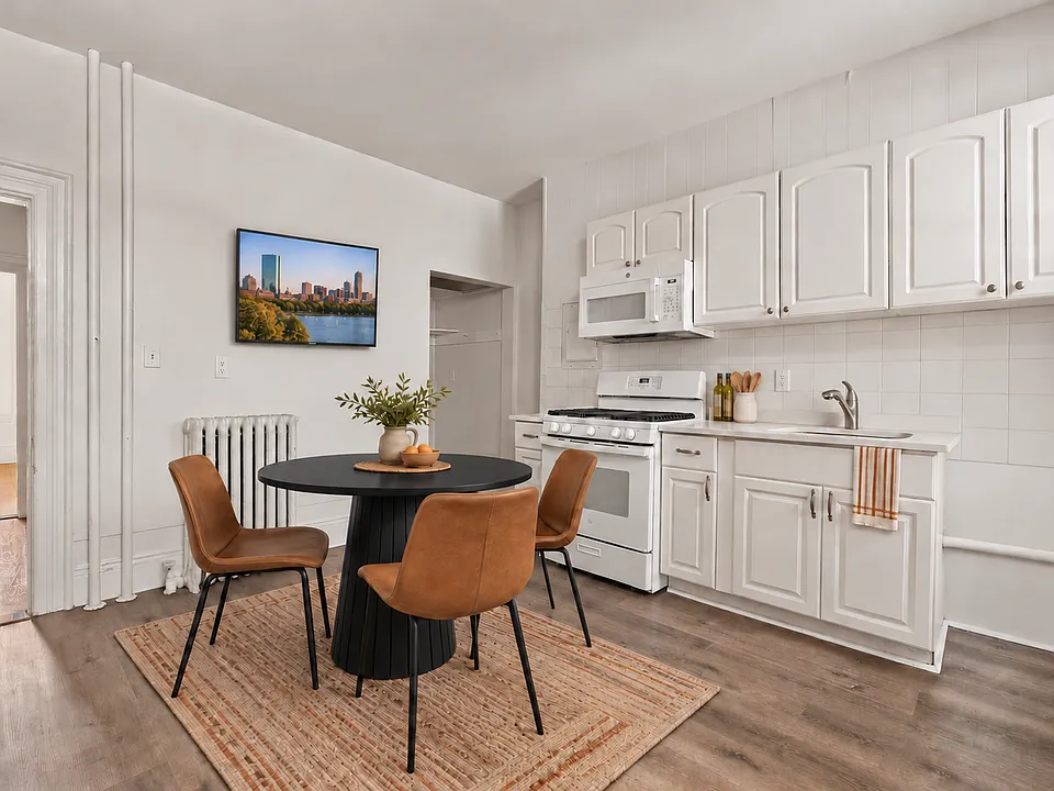 128 Washington Ave #2