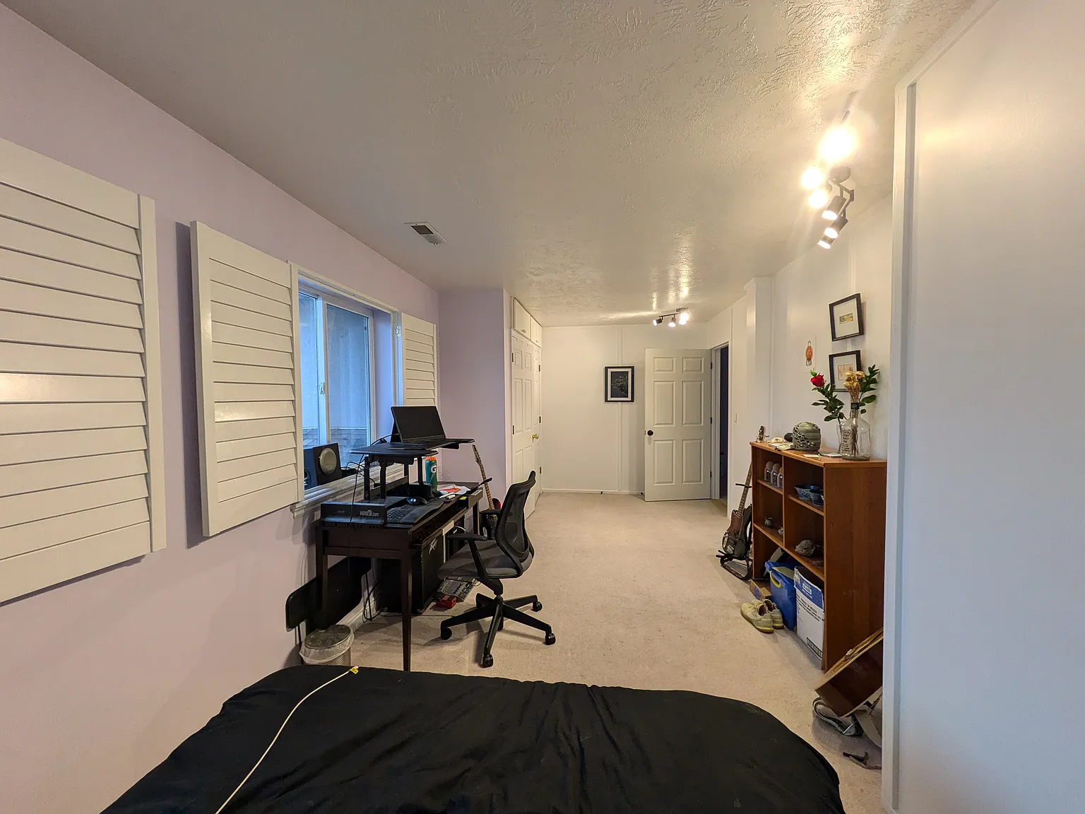 6 bed, 3.5 bath, 4400 sqft, $830 — Photo 3