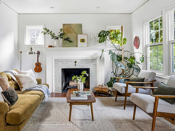 5th image of 3024 N Kilpatrick St