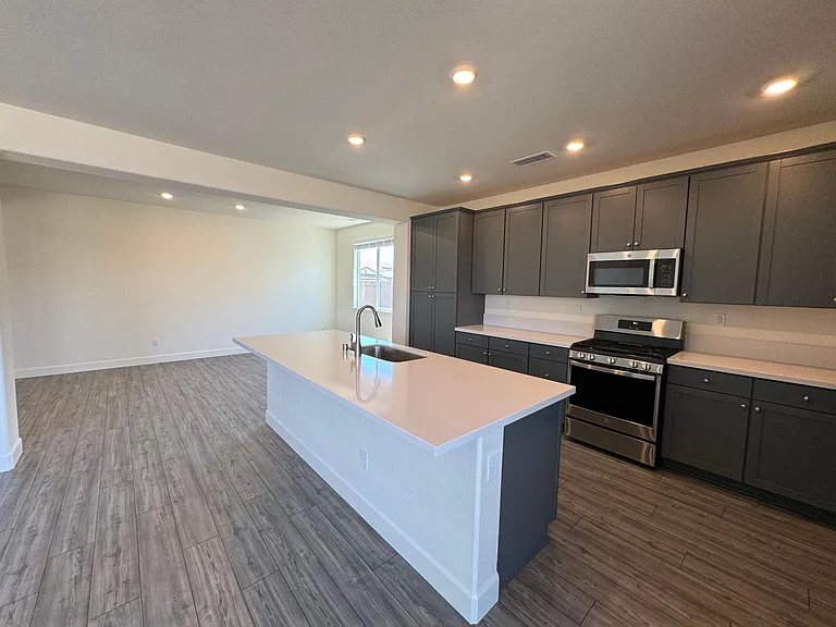 7185 Owl View Dr — Photo 2