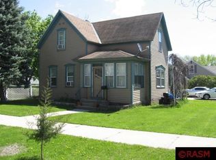 205 N 3rd St, Saint Peter, MN 56082