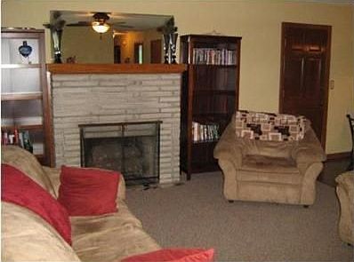4th image of 10111 Bellaire Ave