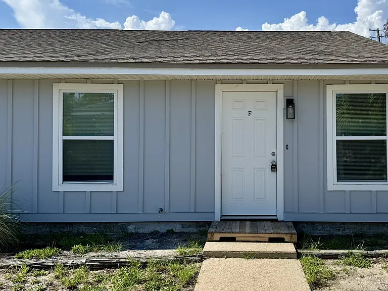 1501 Chestnut Ave #F — Photo 1