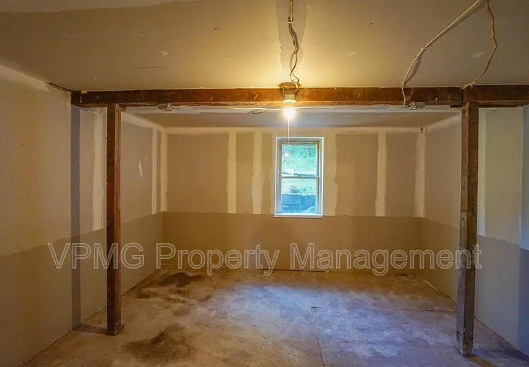 3956 Columbia Heights Rd — Photo 41