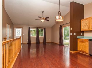 742 Molly Dr, North Liberty, IA 52317