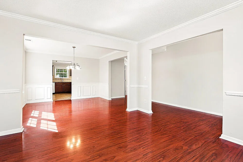 4 bed, 2.5 bath, 2256 sqft, $2,250 — Photo 4