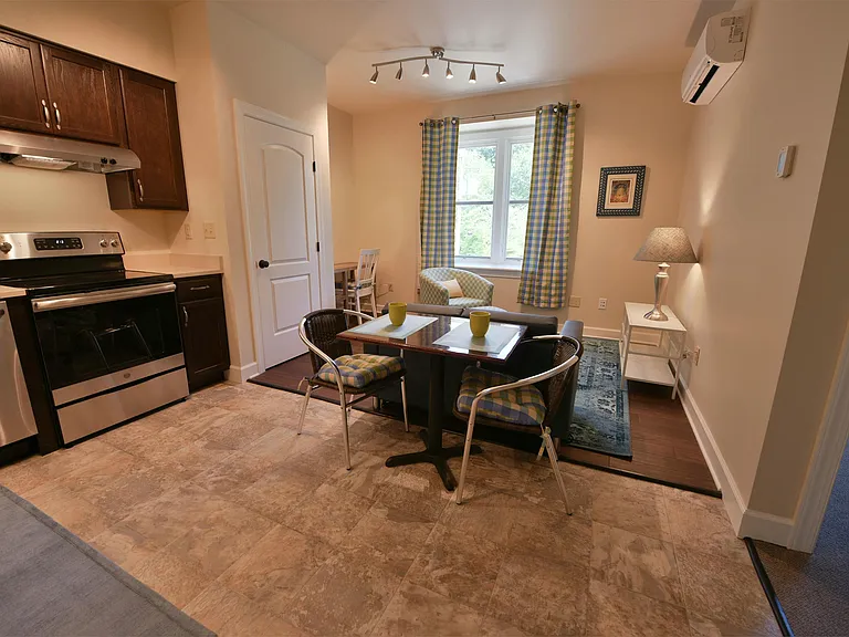 400-404 Stewart Ave #3D — Photo 6