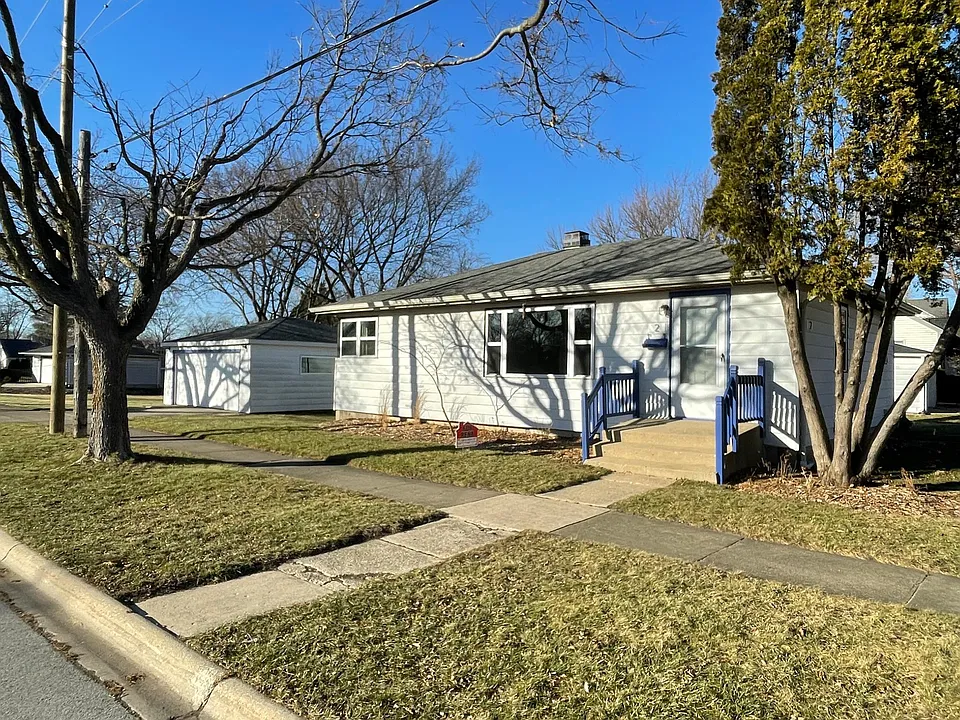 2 N Williams St