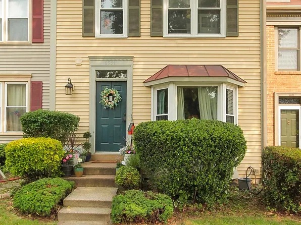 6331 Mary Todd Ct, Centreville, VA 20121