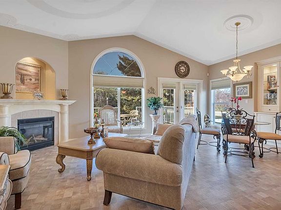 3rd image of 32 E Dowler St #26