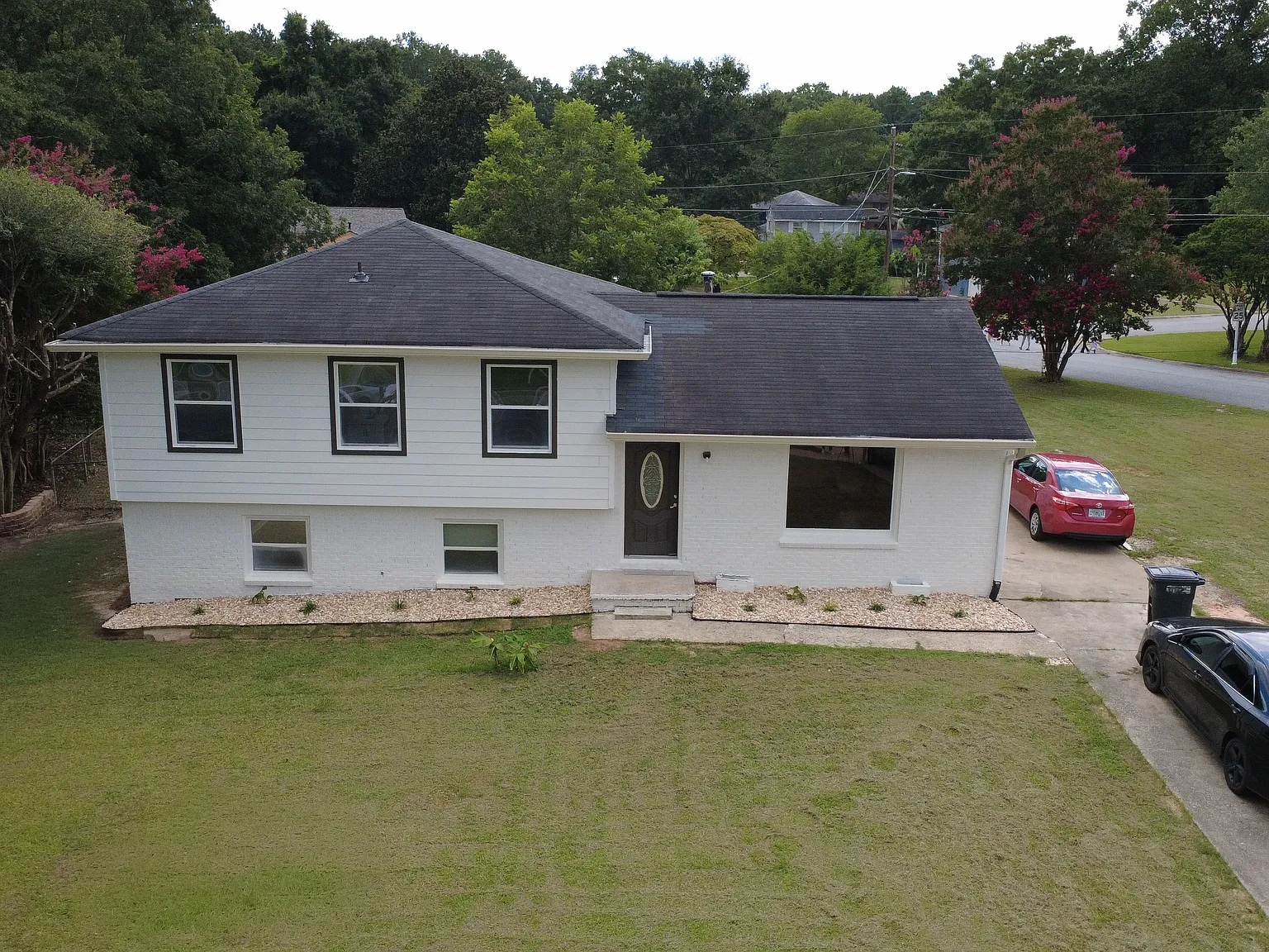 1295 Morrow Rd — Photo 1