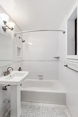 Sold by Level Group | media 6